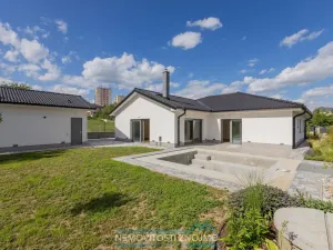 Prodej rodinného domu, Dobšice, Akátová, 217 m2
