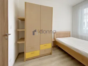 Pronájem bytu 3+kk, Praha, Pod radnicí, 75 m2