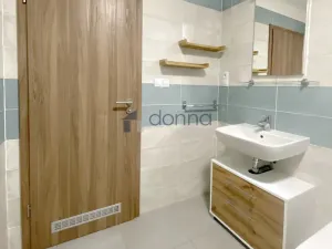 Pronájem bytu 3+kk, Praha, Pod radnicí, 75 m2