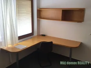 Pronájem bytu 4+1, Praha - Strašnice, 92000 m2