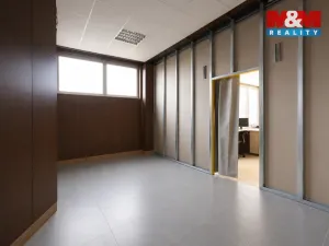 Pronájem obchodního prostoru, Plzeň - Jižní Předměstí, Husova, 93 m2