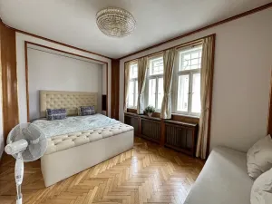 Pronájem bytu 4+1, Praha - Bubeneč, Pětidomí, 170 m2