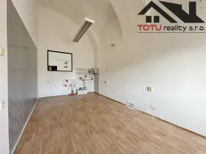 Pronájem obchodního prostoru, Jaroměř, Zdeňka Němečka, 82 m2