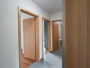 Pronájem bytu 2+kk, Praha - Vysočany, Pod Harfou, 45 m2