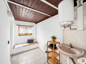 Prodej chaty, Hradec Králové - Pražské Předměstí, Červený Dvůr, 76 m2