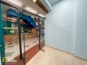 Pronájem obchodního prostoru, Hodonín, Masarykovo nám., 10 m2