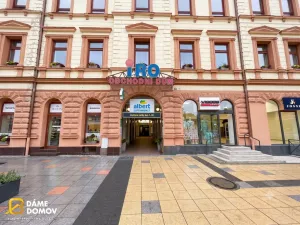 Pronájem obchodního prostoru, Hodonín, Masarykovo nám., 10 m2