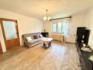 Prodej bytu 2+1, Sklené, 49 m2