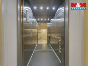 Prodej bytu 2+kk, Praha - Holešovice, V háji, 61 m2