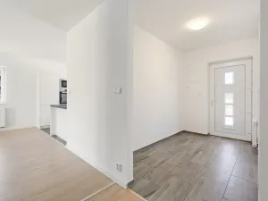 Prodej rodinného domu, Mukařov, K Památníku, 107 m2
