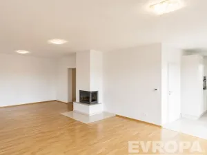 Pronájem rodinného domu, Průhonice, Pod Valem II., 334 m2