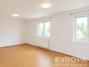 Pronájem rodinného domu, Průhonice, Pod Valem II., 334 m2