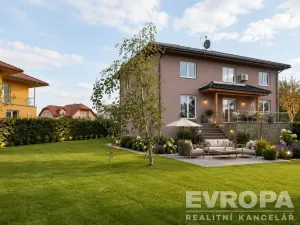 Pronájem rodinného domu, Průhonice, Pod Valem II., 334 m2