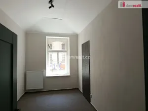 Pronájem bytu 1+1, Praha - Smíchov, Svornosti, 36 m2