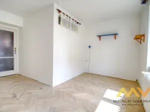 Pronájem bytu 2+1, Hradec Králové, Na Střezině, 55 m2