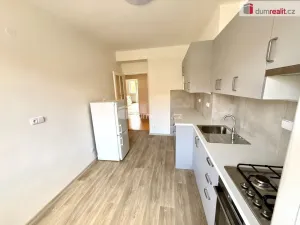 Pronájem bytu 2+1, Praha - Bubeneč, Ve struhách, 67 m2