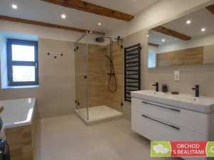 Pronájem rodinného domu, Dubany, 165 m2