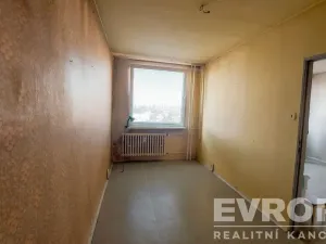 Pronájem bytu 3+1, Praha - Strašnice, Křenická, 65 m2