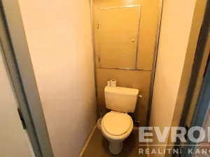 Pronájem bytu 3+1, Praha - Strašnice, Křenická, 65 m2