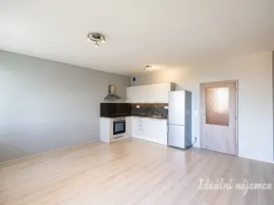 Prodej bytu 1+kk, Praha - Kyje, Sicherova, 33 m2