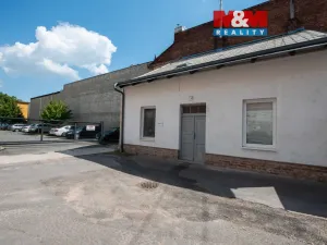 Pronájem obchodního prostoru, Pardubice - Zelené Předměstí, 17. listopadu, 82 m2