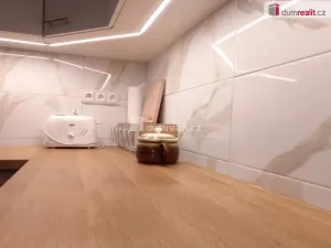 Prodej bytu 3+1, Karlovy Vary - Rybáře, Severní, 87 m2