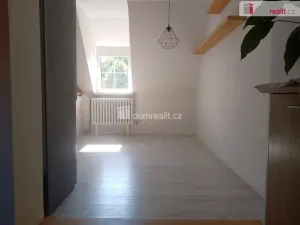 Prodej bytu 3+1, Karlovy Vary - Rybáře, Severní, 87 m2
