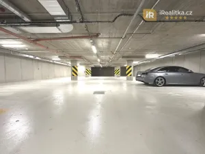 Pronájem garážového stání, Praha - Černý Most, Arnošta Valenty, 14 m2