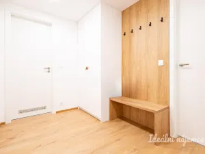 Pronájem bytu 1+kk, Praha - Chodov, Nebřenická, 33 m2