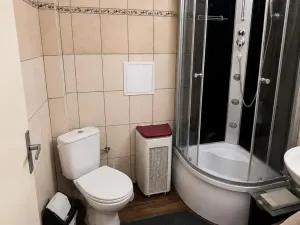 Pronájem bytu 1+kk, Děčín - Děčín VII-Chrochvice, Jiskrova, 22 m2