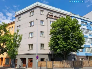 Pronájem bytu 1+kk, Praha - Vršovice, Petrohradská, 30 m2