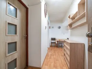 Prodej bytu 3+1, Tmaň, Sídliště, 55 m2