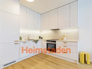 Pronájem bytu 2+kk, Praha - Holešovice, Vrbenského, 56 m2