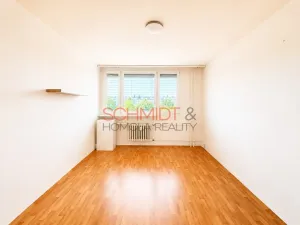 Prodej bytu 2+1, Hustopeče, Masarykovo nám., 56 m2
