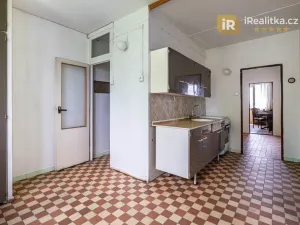 Prodej bytu 4+1, Mariánské Lázně - Úšovice, Hroznatova, 81 m2