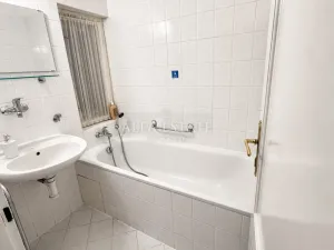 Pronájem bytu 2+1, Karlovy Vary, Stará Louka, 55 m2