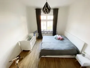 Pronájem bytu 2+kk, Praha, U Uranie, 51 m2