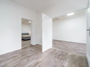 Prodej bytu 4+1, Karlovy Vary, Kosmonautů, 84 m2