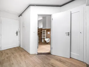 Prodej bytu 4+1, Karlovy Vary, Kosmonautů, 84 m2