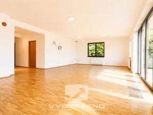 Prodej rodinného domu, Roztoky, 410 m2
