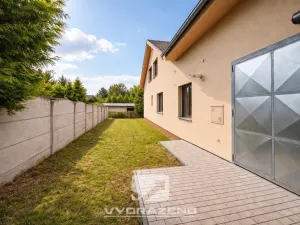 Prodej rodinného domu, Roztoky, 410 m2