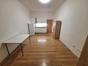 Pronájem bytu 1+kk, Praha - Michle, Jihlavská, 23 m2