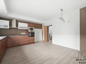 Prodej rodinného domu, Bukovina nad Labem, 190 m2