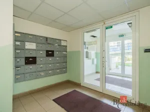 Prodej bytu 1+kk, Praha - Háje, Bajkonurská, 27 m2