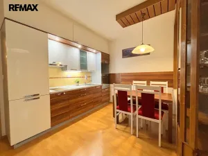 Pronájem bytu 1+kk, Praha - Záběhlice, Podle náhonu, 41 m2