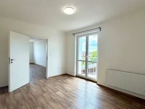 Pronájem bytu 2+1, Cheb, Pastýřská, 52 m2