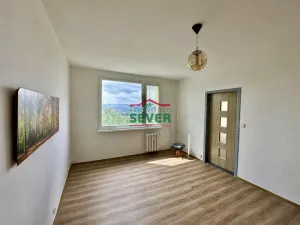 Prodej bytu 1+1, Krupka - Maršov, Karla Čapka, 36 m2