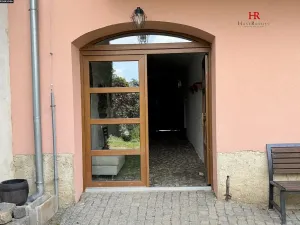 Pronájem rodinného domu, Načeradec, Zámecké náměstí, 170 m2