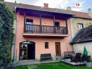 Prodej rodinného domu, Načeradec, Zámecké náměstí, 170 m2