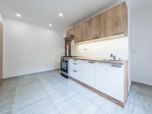 Prodej bytu 3+1, Praha - Satalice, U obory, 78 m2
